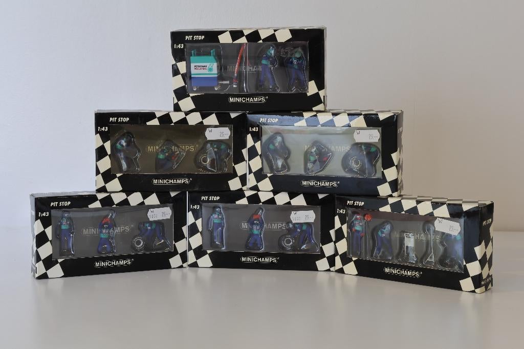 Minichamps 1/43 Sauber Petronas 2002 F1 pitcrew, Enlèvement ou Envoi, Comme neuf, Voiture, MiniChamps