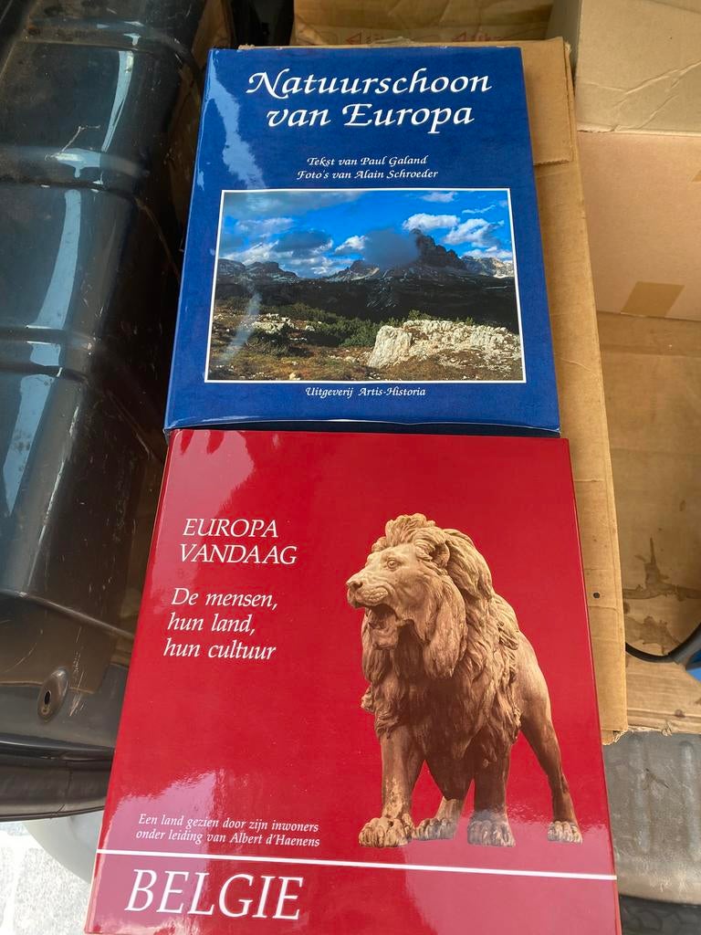 2 nieuwe boeken Europa, Ophalen of Verzenden, Nieuw, Europa