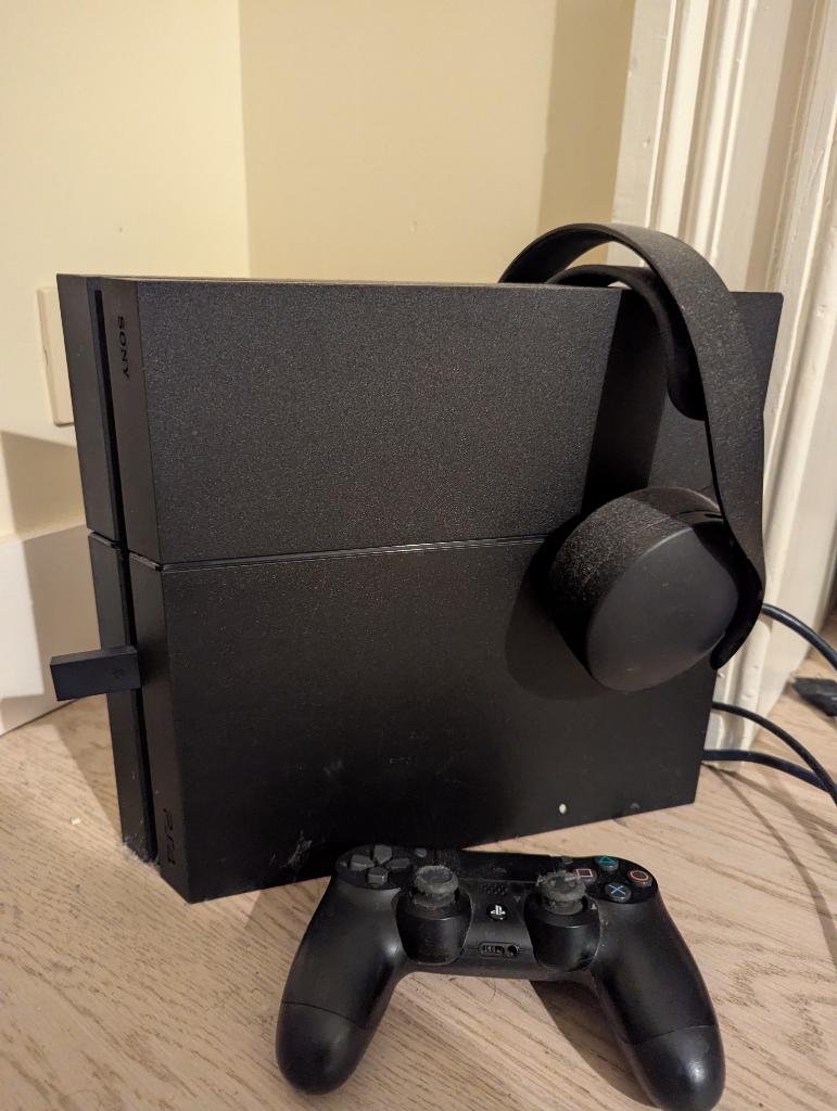PS4, Controller, PS casque sans fil, 500 GB, Avec 1 manette, Enlèvement, Utilisé