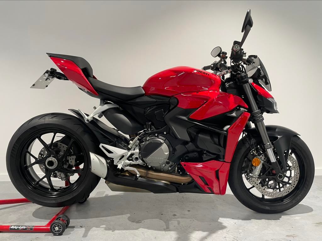Ducati Streetfighter V2 €14900, Motoren, Motoren | Ducati, Handvatverwarming, Bedrijf