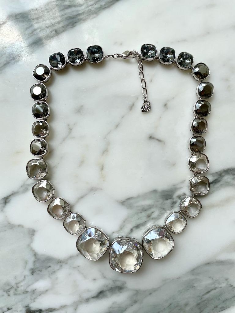Opvallende ketting van swarovski, Overige materialen, Verstelbaar, Ophalen of Verzenden, Zo goed als nieuw