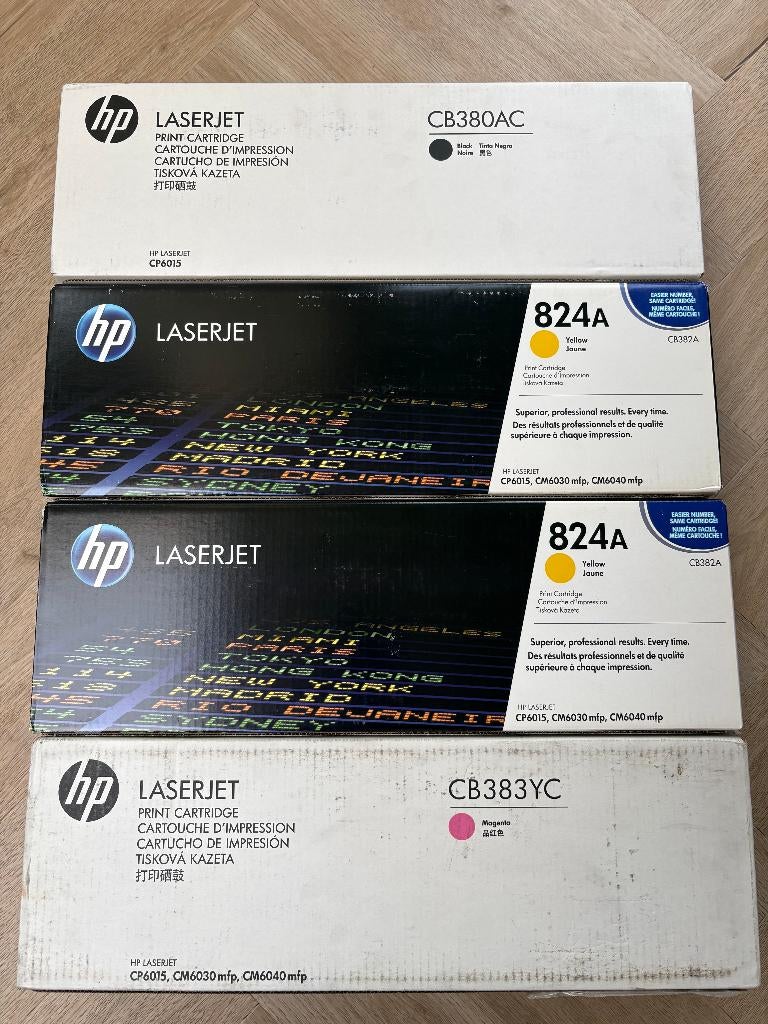 4 toners HP 823A-824A (Z-Y-M) HP CP6015/CM6050mfp/CM6040mfp, Computers en Software, Printerbenodigdheden, Ophalen of Verzenden