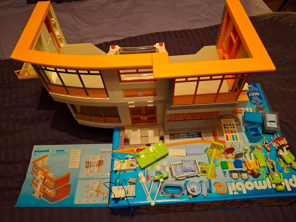 Hôpital, Playmobil 6657, entièrement équipé, Enlèvement ou Envoi, Comme neuf