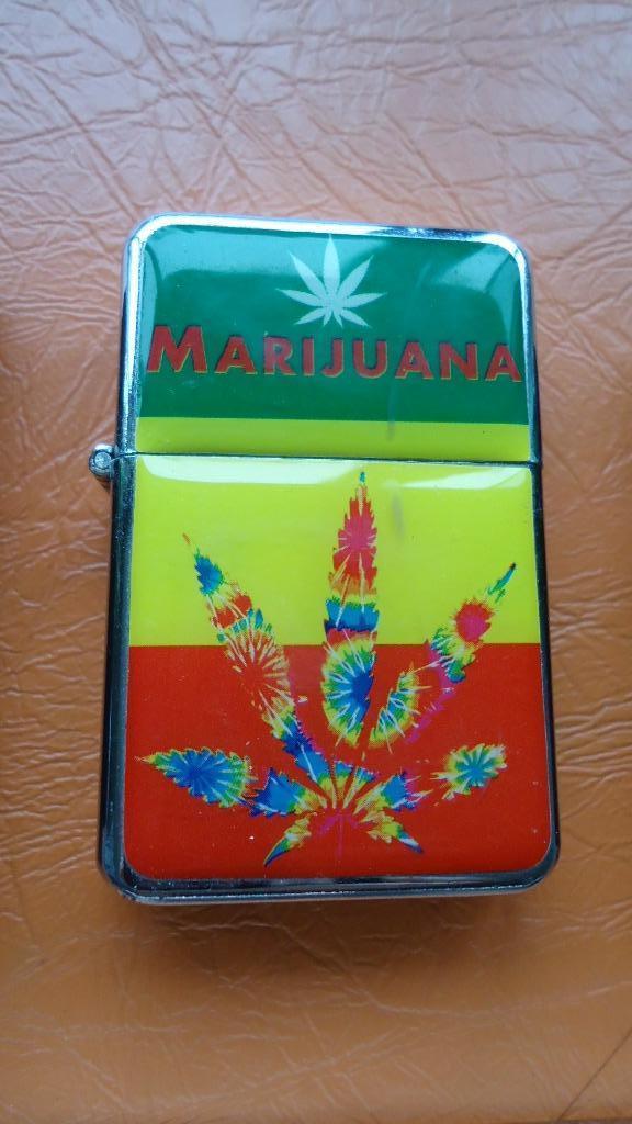 Zippo aansteker : Marijuano, Enlèvement ou Envoi, Utilisé, Briquet