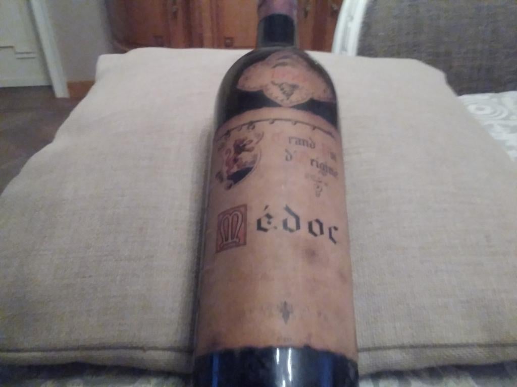 ideal pour collectionneurs, Enlèvement, Utilisé, France, Vin rouge
