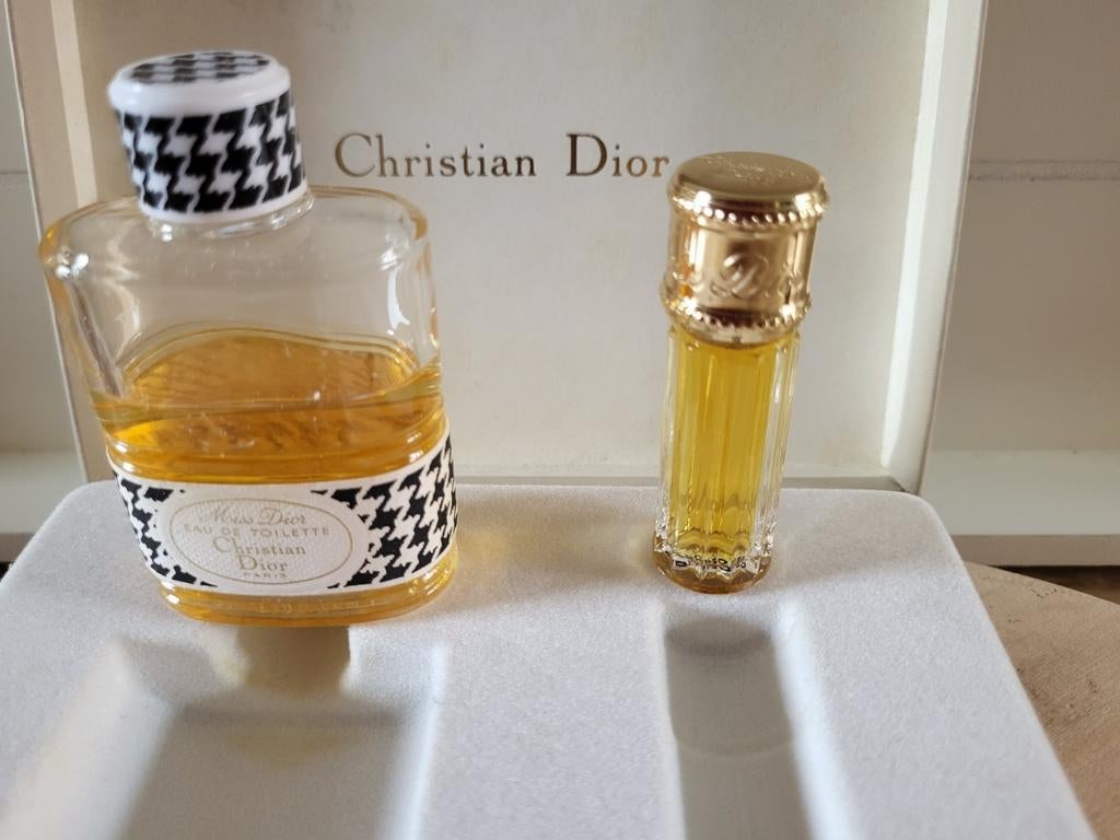 😘😘 COFFRET VINTAGE CHRISTIAN DIOR 😘😘 1950 1960 ️, Enlèvement ou Envoi, Utilisé
