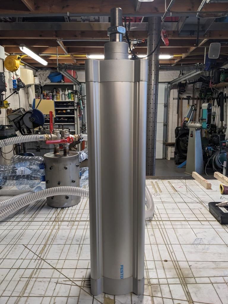 Festo luchtcilinder, Doe-het-zelf en Bouw, Ophalen
