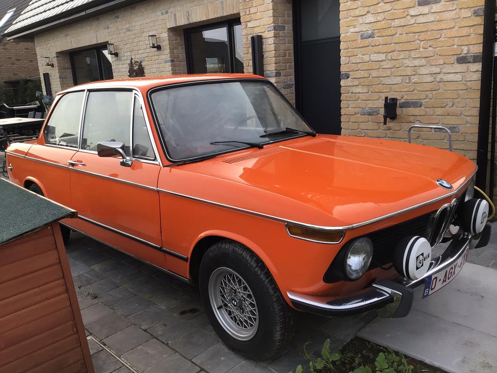 OLDTIMER BMW 2002 v 1974 Orange Automatic, Auto's, Automaat, Overige kleuren, Leder en Stof, 120 kW