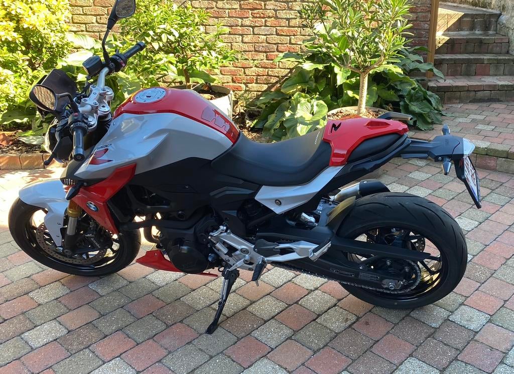 BMW F900R, Motos, Permis Moto A, Plus de 35 kW, 2 cylindres, Éclairage LED