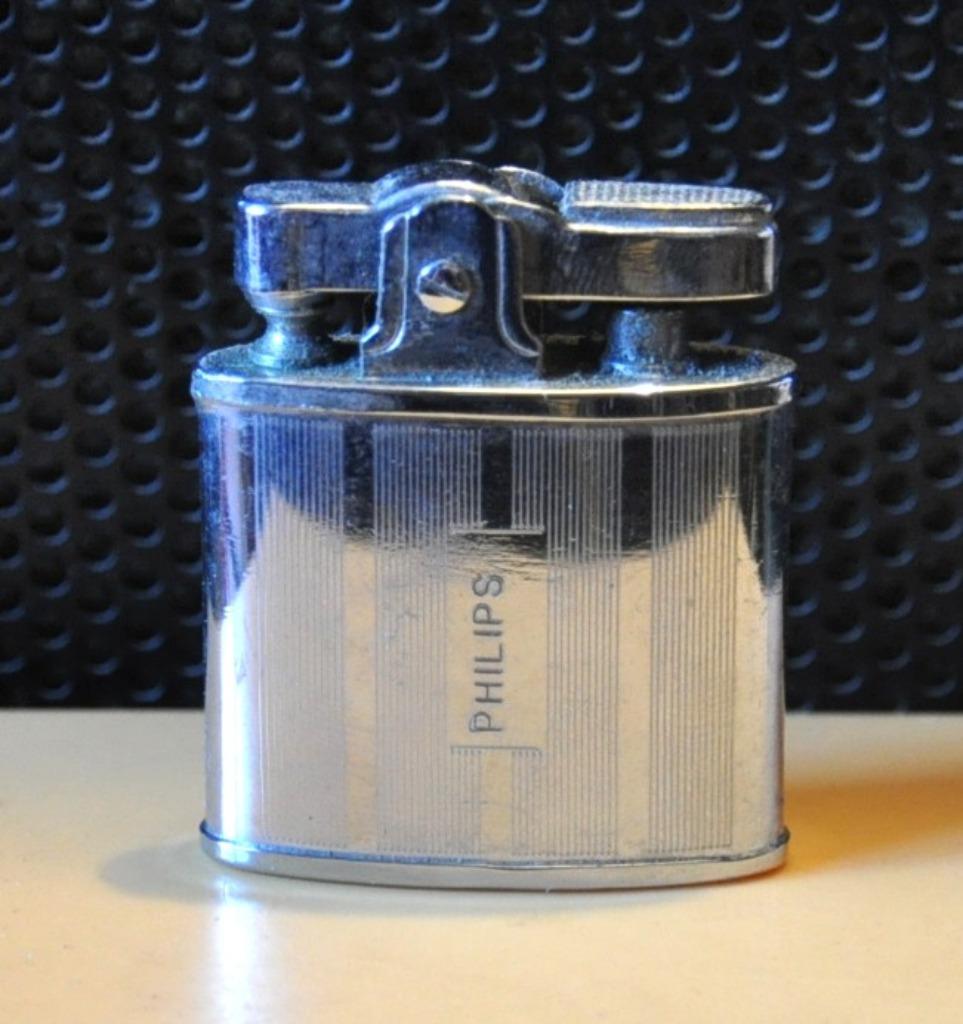 briquet essence offert par firme Philips, Enlèvement ou Envoi, Comme neuf, Briquet