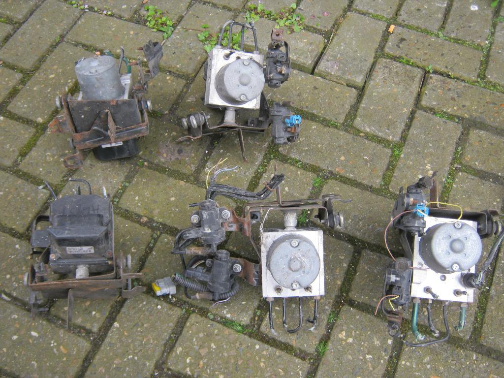 ABS pomp audi a4 b5  1.9tdi  1.6i 2002  0265800011    026595, Ophalen of Verzenden, Gebruikt, Audi, Motorkap