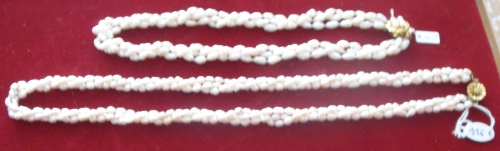 Colliers NEUFS de 3 rangs perles rivière blanches baroques, Bijoux, Sacs & Beauté, Neuf, Pierre ou Minéral, Enlèvement ou Envoi