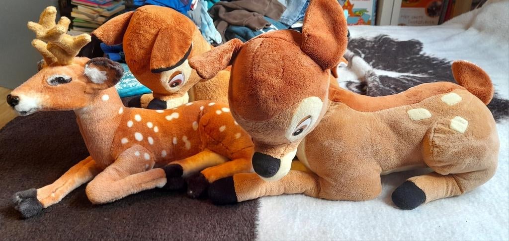 Pakket Herten en bambi knuffels, Kinderen en Baby's, Speelgoed | Knuffels en Pluche, Ophalen of Verzenden, Zo goed als nieuw