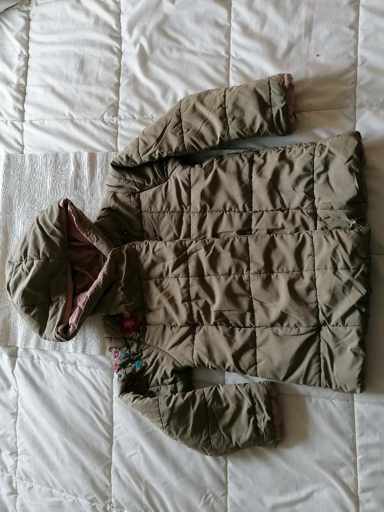 Doudoune Zara vert kaki 6 ans, Enlèvement ou Envoi, Utilisé, Fille, Manteau