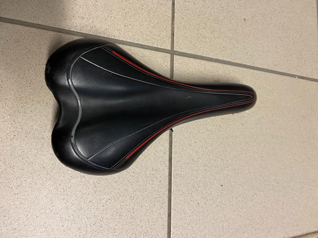 A VENDRE Selle pour Vélo/VTT Homme, Enlèvement, Comme neuf, Selle, Inconnue