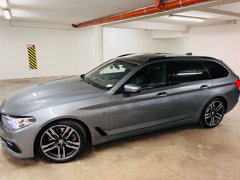 Bmw 5-serie G32 staat van de showroom, Ophalen, BMW