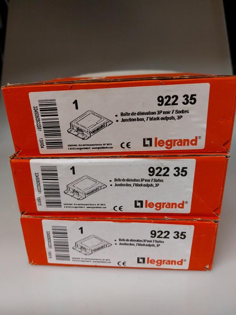 Legrand  verdeeldoos  3P, Doe-het-zelf en Bouw, Elektriciteit en Kabels, Ophalen of Verzenden