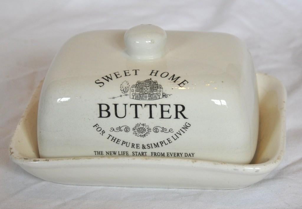beurrier en faïence sweet home, Maison & Meubles, Cuisine | Vaisselle, Utilisé, Récipient(s), Céramique, Enlèvement ou Envoi