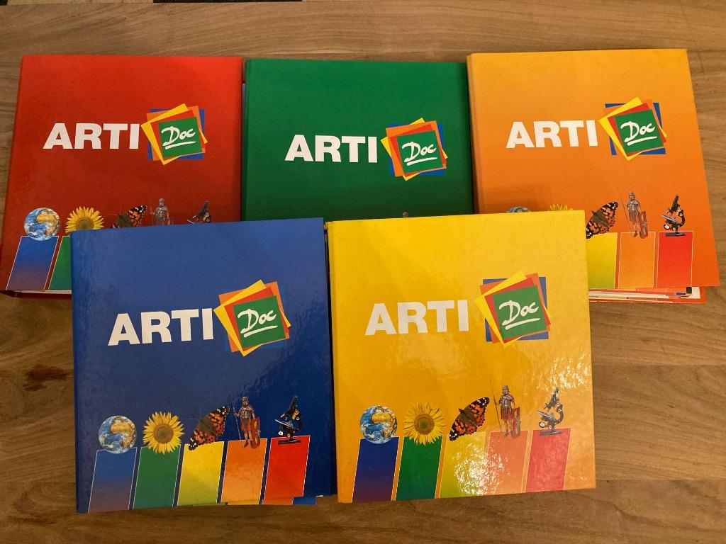 Mappen ARTI Doc - Artis Historia, Enlèvement ou Envoi, Utilisé