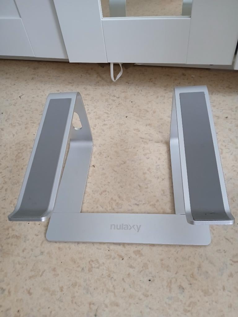 Nulaxy laptopstandaard - ergonomisch alu, Computers en Software, Laptopstandaarden, Gebruikt, Ophalen of Verzenden