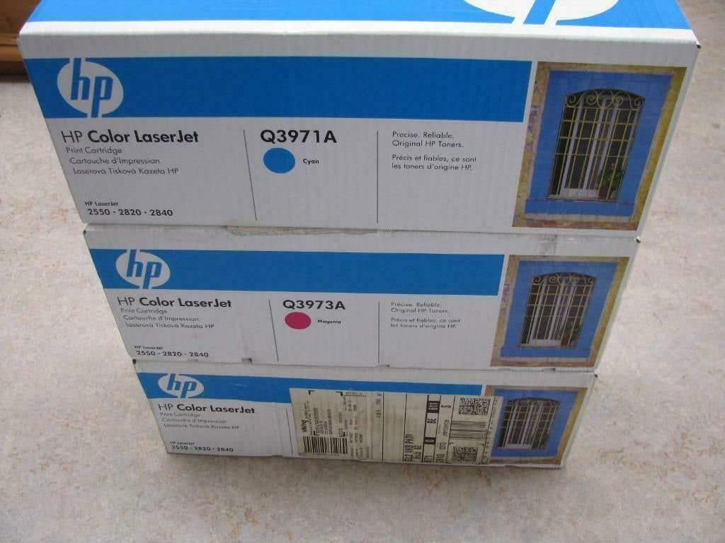 3 cartouches  1 HP Q3971A - 2 HP Q3973A HP 2550-2820-2840, Informatique & Logiciels, Enlèvement ou Envoi, Neuf, Toner, HP ORIGINAL