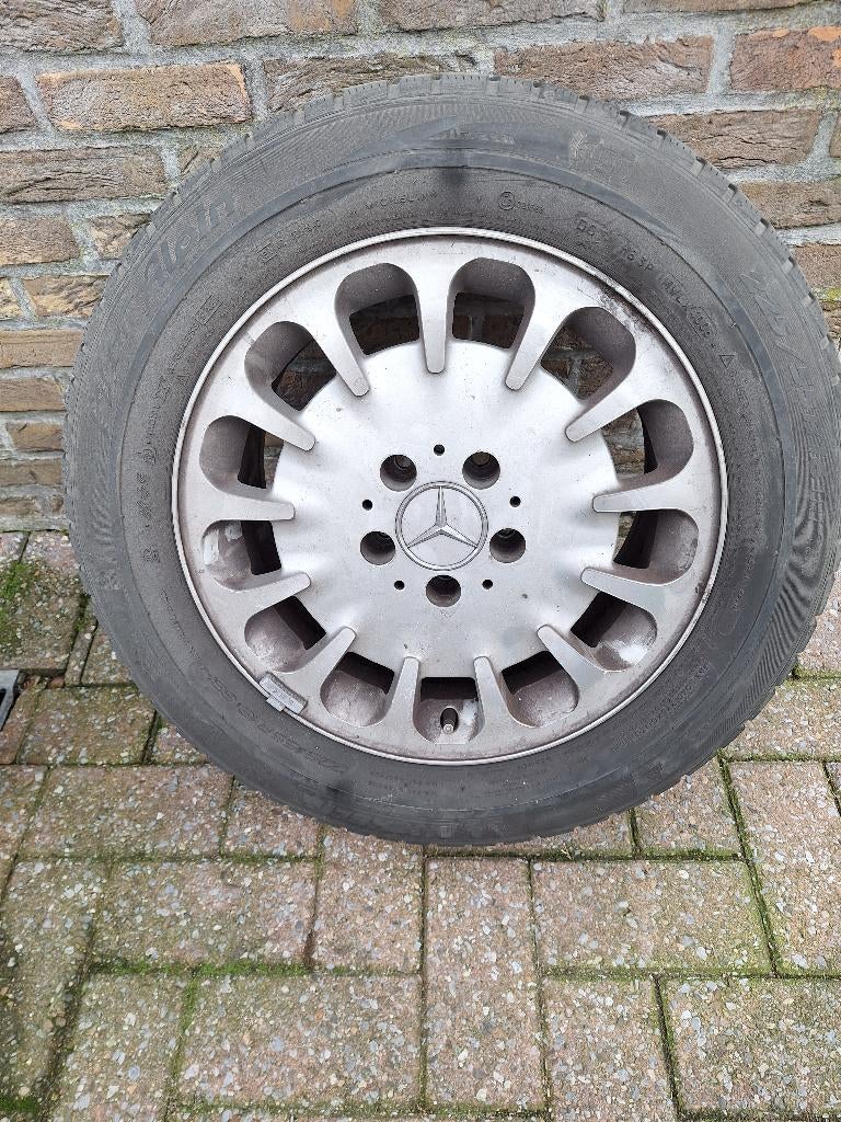 Winterbanden mercedes, Auto-onderdelen, Banden en Velgen, Ophalen, 16 inch, Banden en Velgen, Winterbanden