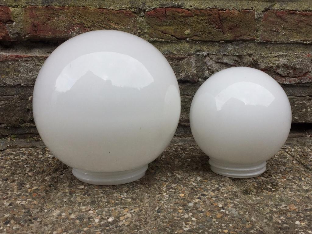 Bollen armaturen melkglas, kunnen samen of apart aangekocht, Antiek en Kunst, Curiosa en Brocante, Ophalen of Verzenden