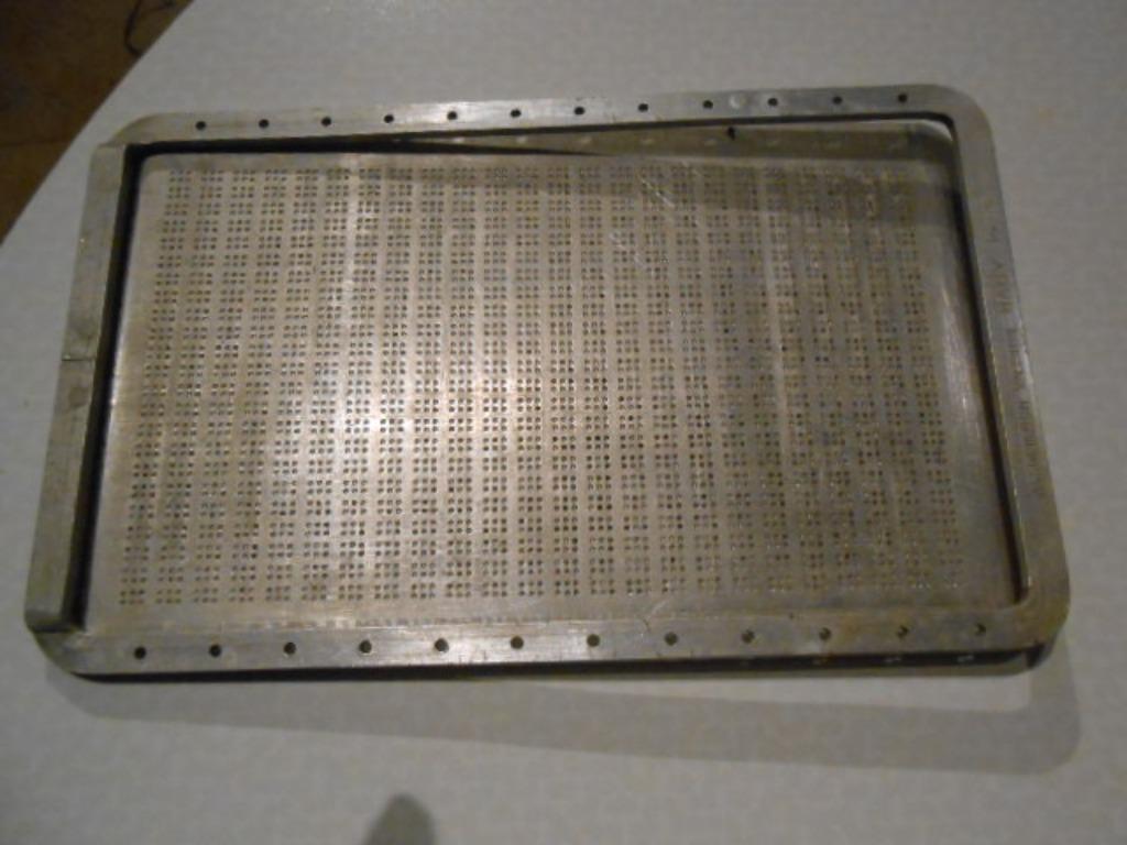 Plaque de zinc en braille, précurseur, machine à écrire en b, Enlèvement ou Envoi