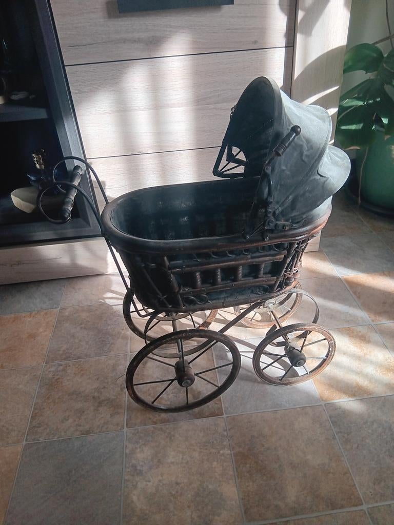 Poussette victorienne pour poupee, Envoi