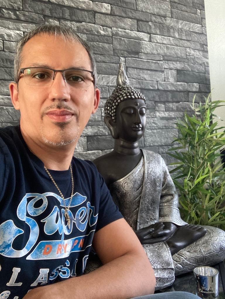 Voyance, Reiki, Hypnose. Carlo Indigo Medium Châtelineau