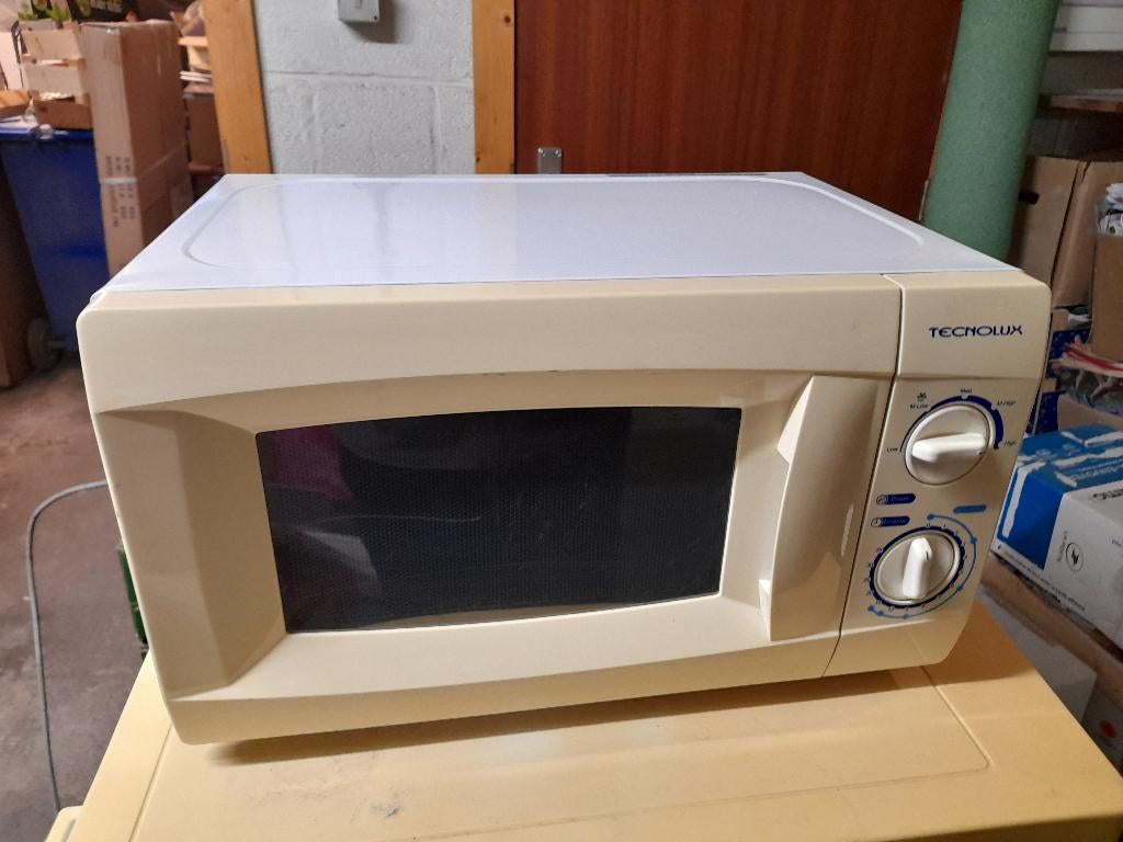 Micro-onde, Elektronische apparatuur, Ophalen, Gebruikt, Tussenbouw, Minder dan 45 cm