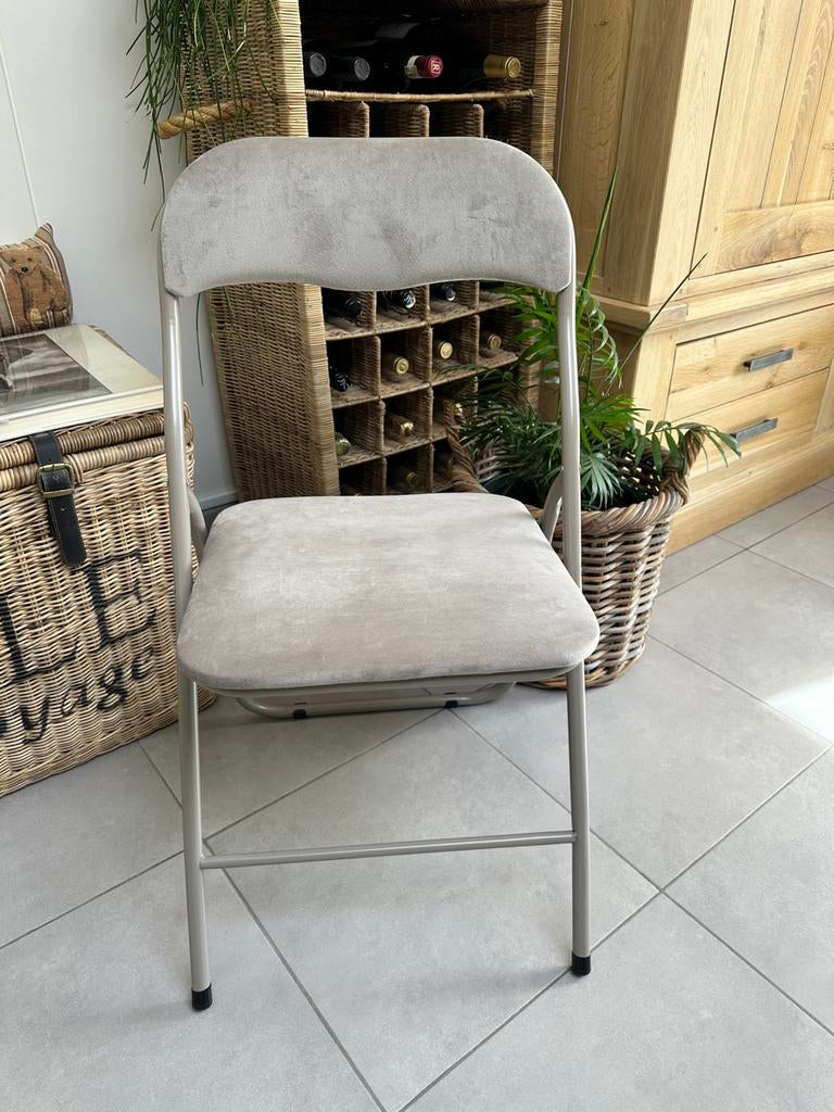 Set van 6 Velvet Beige/Taupe Vouwstoelen, Ophalen, Overige kleuren, Zo goed als nieuw, Vijf, Zes of meer stoelen