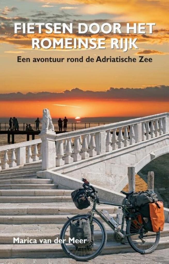 Boek Fietsen door het Romeinse Rijk, Ophalen of Verzenden, Nieuw