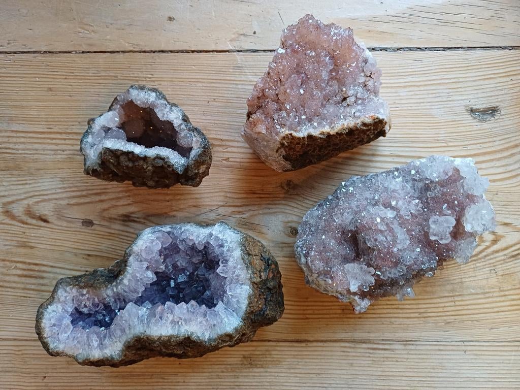 4 pièces d'améthyste - un peu plus de 1,5 kg, Enlèvement ou Envoi, Minéral