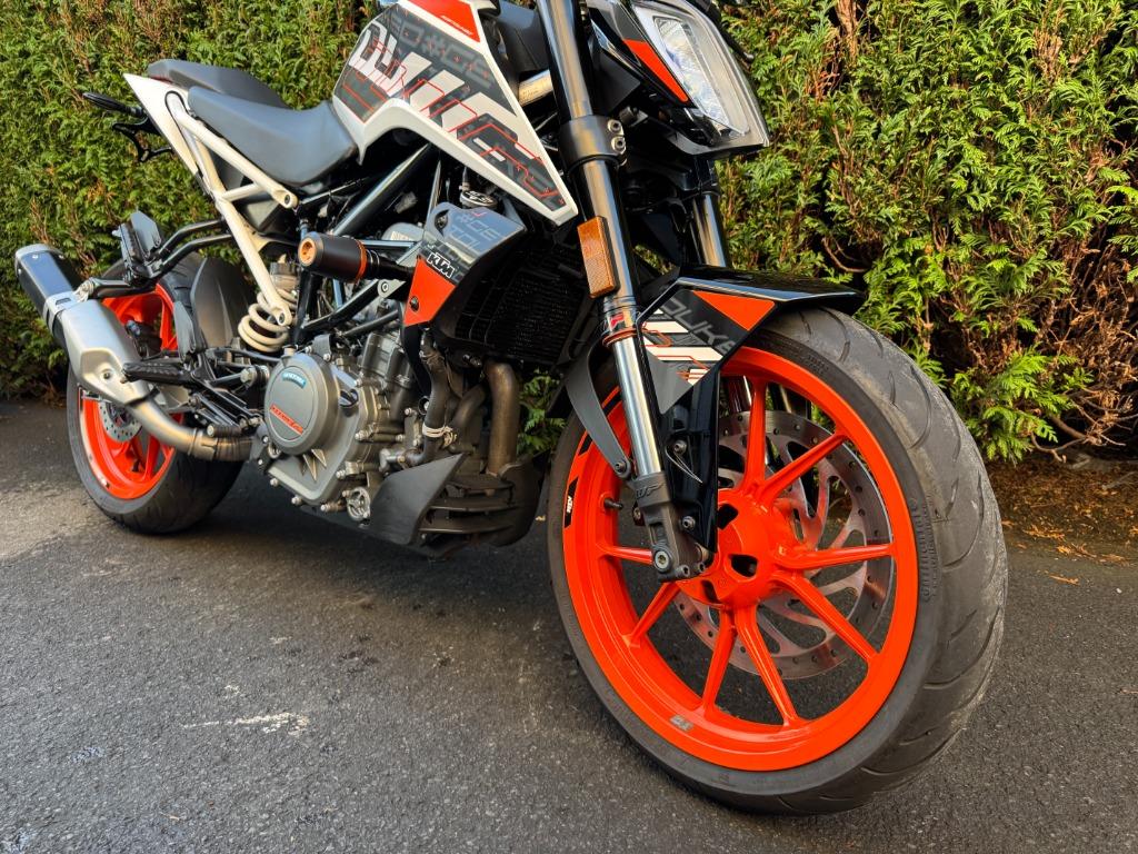KTM - DUKE 390, 390 cm³, Entreprise, Contrôle de traction, 12 à 35 kW