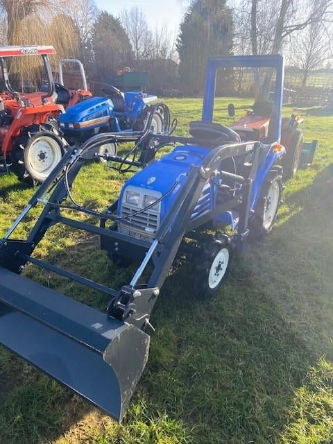 minitractor iseki sial 15 met voorlader en servo, Ophalen