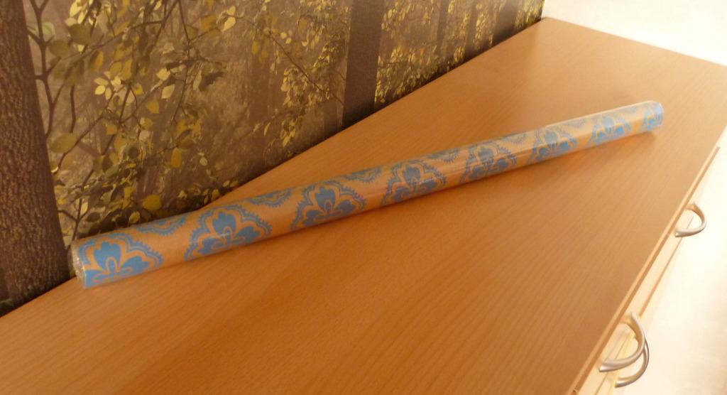 Bruin geschenkpapier inpakpapier cadeaupapier blauwe bloemen, Ophalen of Verzenden