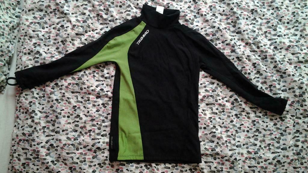 T-Shirt thermique Tribord Décathlon 10 ans, Ophalen of Verzenden, Zo goed als nieuw, Jongen of Meisje, Sport- of Zwemkleding