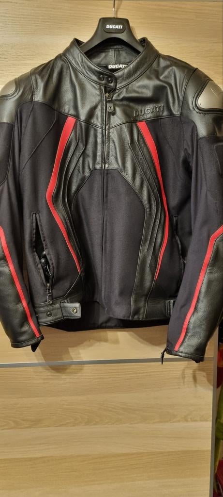 veste cuir Danese ducati, Motoren, Kleding | Motorkleding, Ophalen