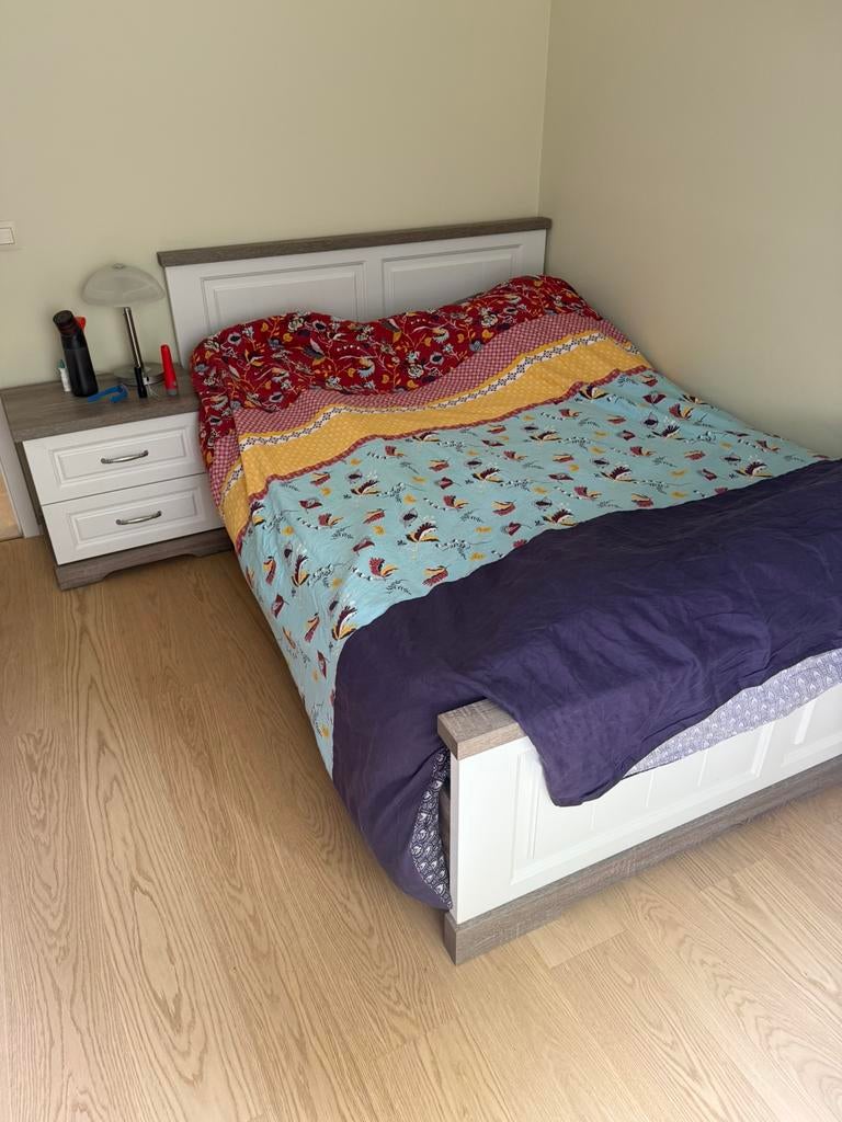 Chambre a coucher qasi neuf, Maison & Meubles, Chambre à coucher | Chambres à coucher complètes, Enlèvement, Neuf