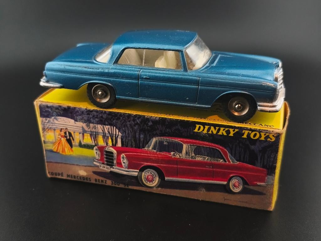 DINKY TOYS FRANCE MERCEDES 300SE COUPE, Enlèvement ou Envoi, Comme neuf, Voiture, Dinky Toys