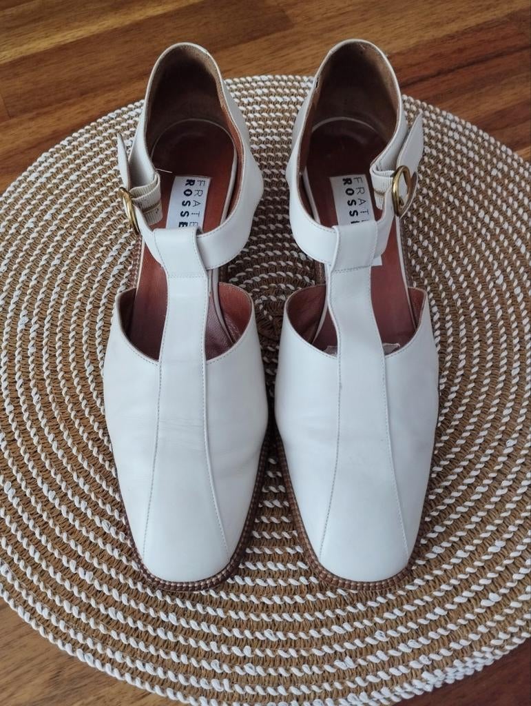 Chaussures FRATELLI ROSSETTI en beige taille 37.5, Enlèvement, Comme neuf, Beige