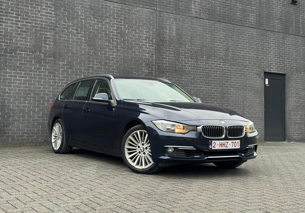 BMW 328i Luxury Line | 3-serie F31 | LICHTE VRACHT, Auto's, BMW, Automaat, Euro 5, Achterwielaandrijving, 4 cilinders