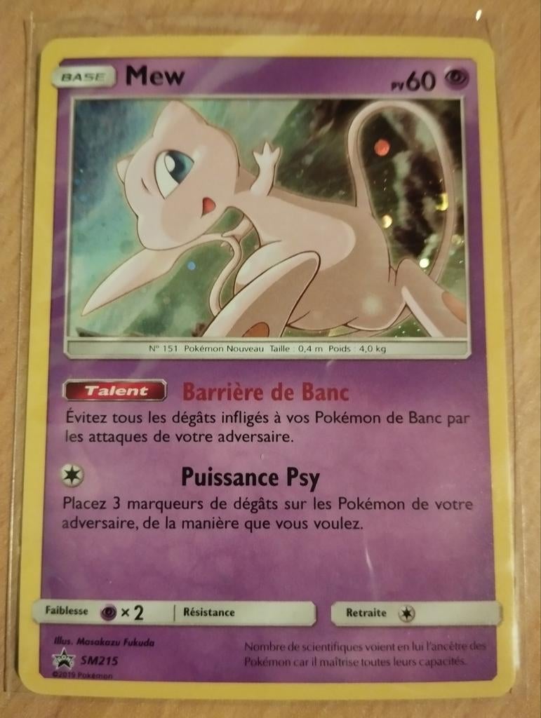 Mew sm215 Pokémon-kaart, Hobby en Vrije tijd, Verzamelkaartspellen | Pokémon, Verzenden, Zo goed als nieuw