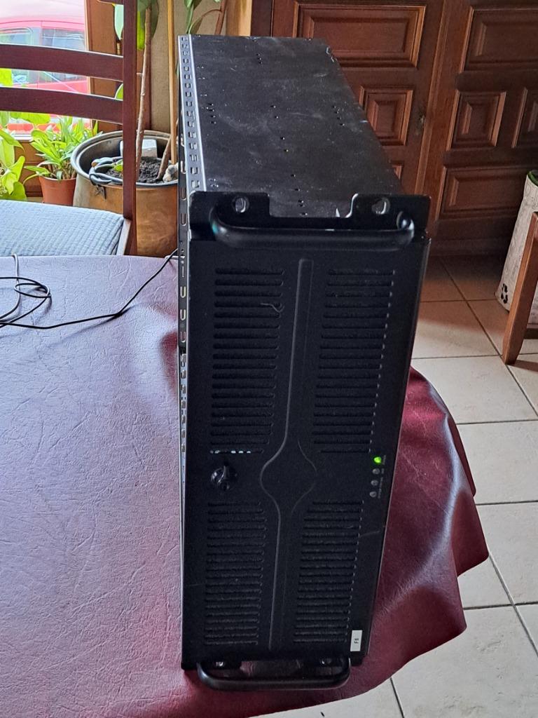 Serverkast / pc, Ophalen of Verzenden