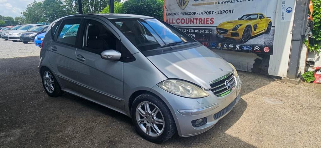 Een 180 CDI uit 2004, Auto's, Zwart, Leder, Bedrijf, 5 deurs