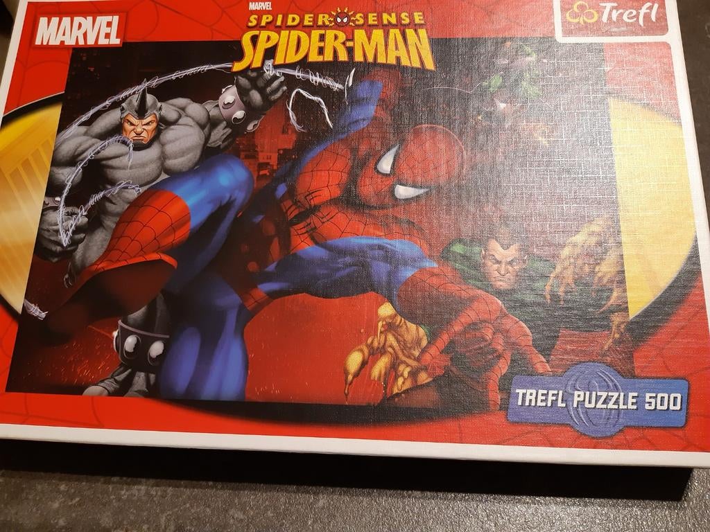 Trefl puzzel Spider-man +6, Ophalen of Verzenden, 500 t/m 1500 stukjes, Gebruikt, Legpuzzel