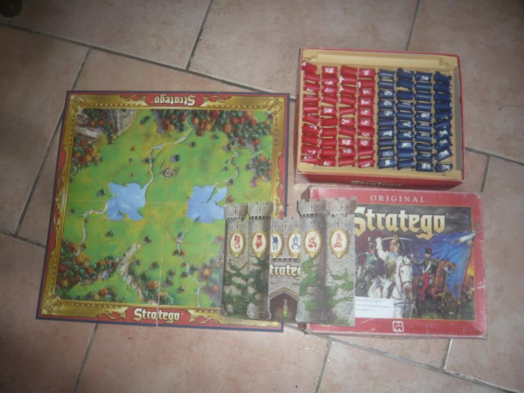 ANCIENNE JEUX STRATEGO, Hobby & Loisirs créatifs, Enlèvement ou Envoi, Utilisé
