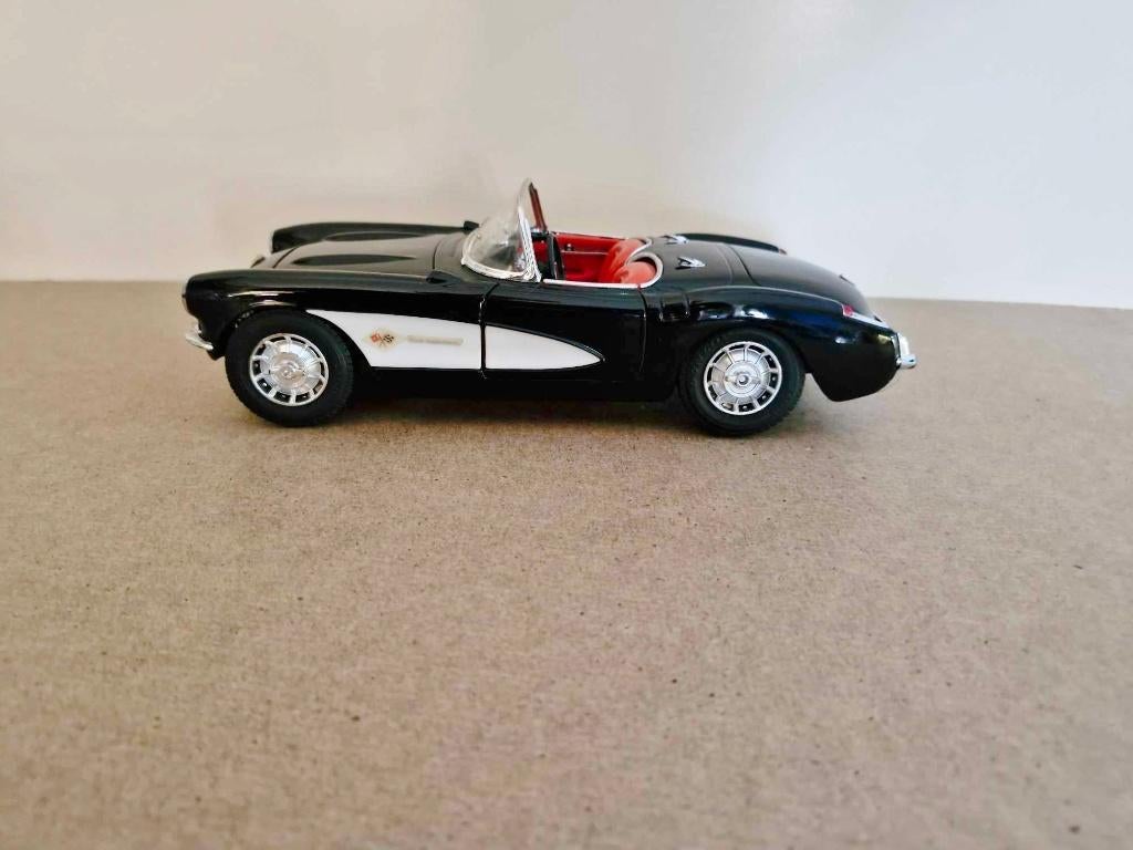Magnifique Chevrolet Corvette 1957,métal,1:18,Majorette, Enlèvement ou Envoi, Neuf, Voiture, Autres marques