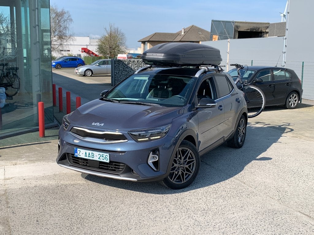 Kia Stonic 1.0 88 kw MHEV Blue Edition, Auto's, Stof, Overige kleuren, Navigatiesysteem, 5 zetels